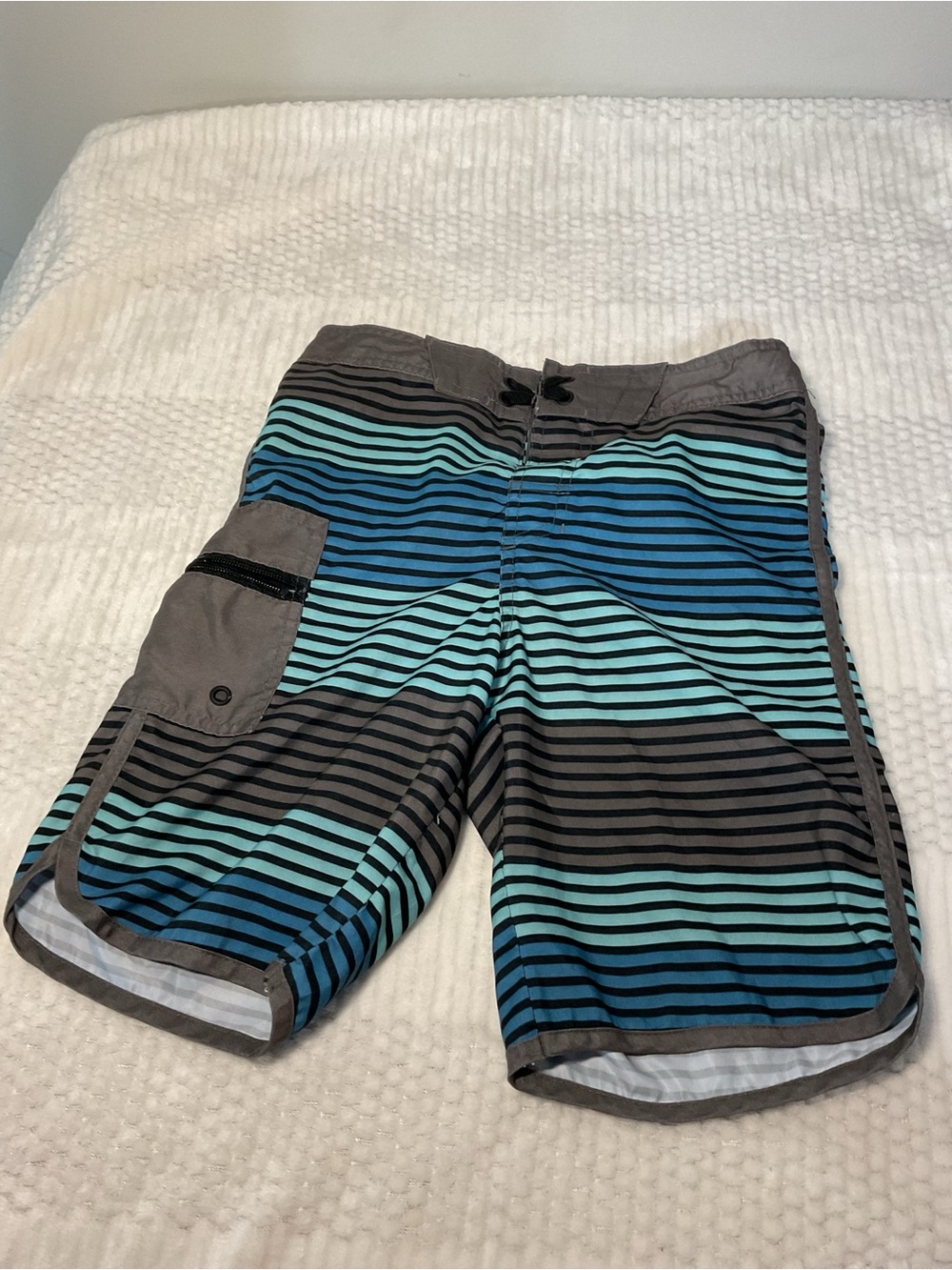 art class Aqua and Gray Striped Kids Swim Shorts Boy’s size10